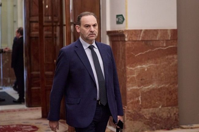 Ábalos califica de 'exageradas' las penas de Fiscalía y defiende su inocencia