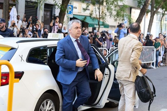 Santos Cerdán queda en libertad tras decisión del Tribunal Supremo