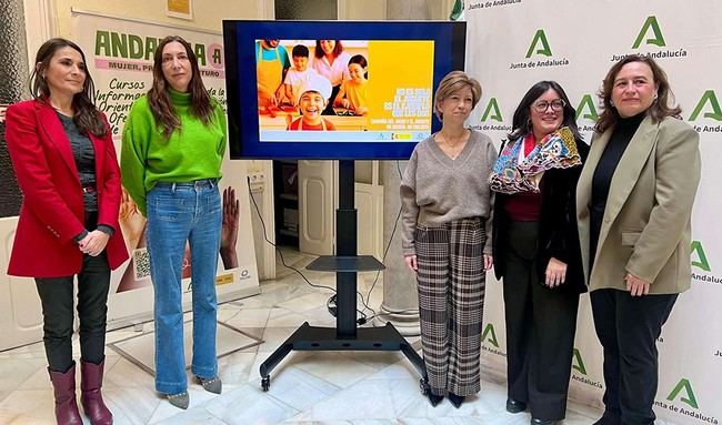 El ejemplo en igualdad, el mejor regalo navideño para los niños de Almería