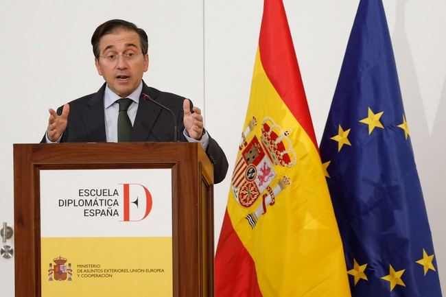 Albares insta a nuevos diplomáticos a fomentar la diversidad lingüística en la UE