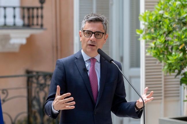 Gobierno defiende al fiscal general mientras Feijóo exige su renuncia