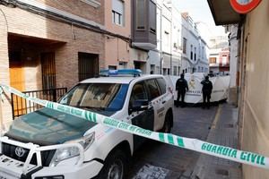 Asesinan a un niño de 13 años en Sueca durante un ataque en el baño