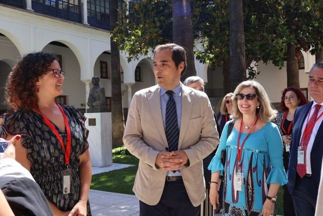 Almería se suma a la creación del Colegio Oficial de Criminología en Andalucía