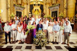 El PP rinde homenaje a la Patrona de Almería en la tradicional cita con las flores