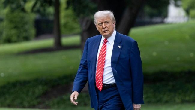 Trump eleva aranceles al acero y aluminio al 50%