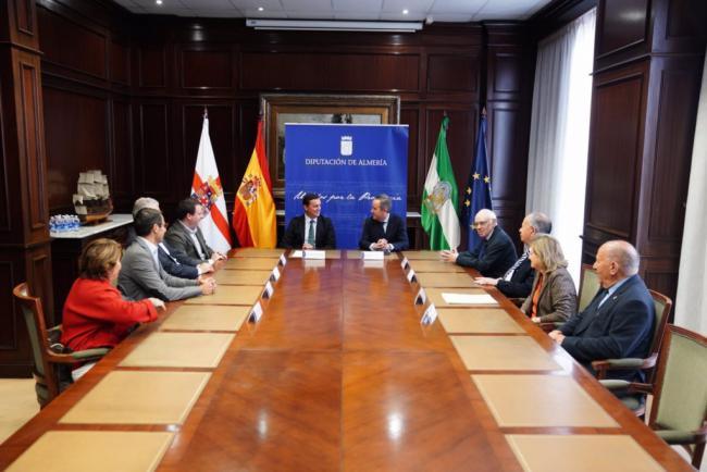 La Diputación de Almería recibe a la nueva junta de la Hermandad Virgen del Mar