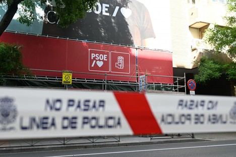 El PSOE admite haber pagado 45.000 euros a Leire Díez por su trabajo como periodista