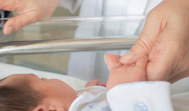 Almería registra 2.645 partos en el primer semestre de 2025