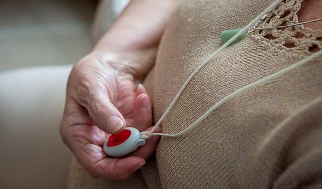 Más de 3 millones de llamadas al Servicio de Teleasistencia en Andalucía en 2025
