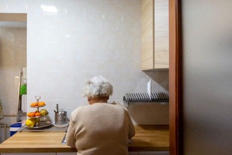 Refuerzan la teleasistencia en Almería para mayores ante alertas por calor