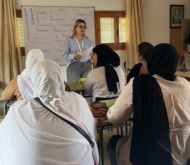Taller de mediación intercultural apoya a mujeres inmigrantes en la resolución de conflictos