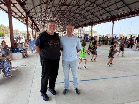 Almería encesta a favor del deporte base en el Puerto