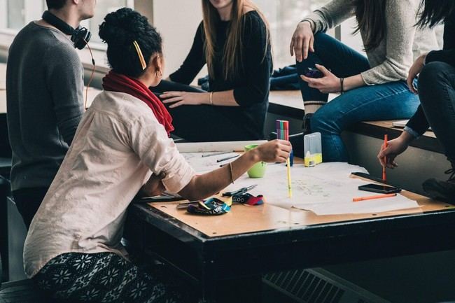 Nuevo servicio legal gratuito para mujeres en Almería ante la discriminación laboral