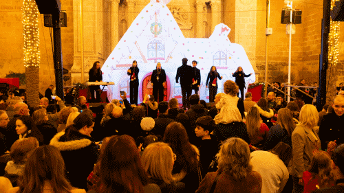 Almería enciende la Navidad con 1,2 millones de luces LED