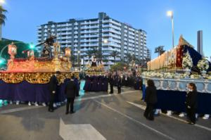 El fervor del Jueves Santo envuelve a Almería en una noche de encuentros y tradición