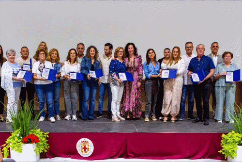 La alcaldesa destaca el liderazgo vecinal en Almería
