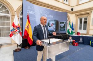 Diputación de Almería entrega 91 desfibriladores a municipios