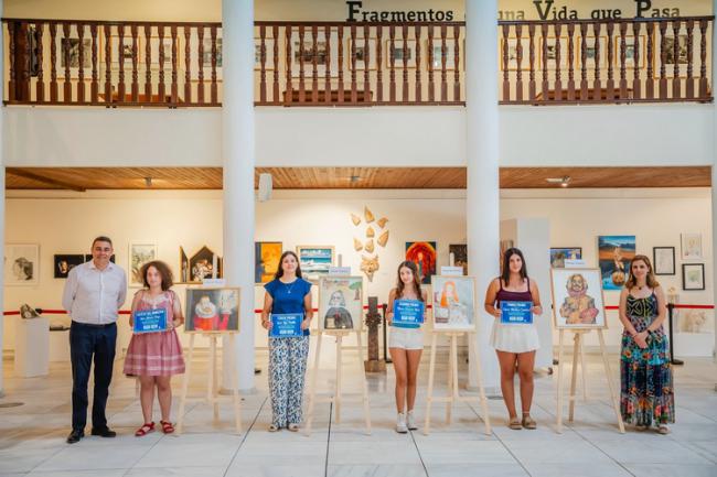 Roquetas de Mar premia a los ganadores del VIII Concurso de Pintura y Dibujo