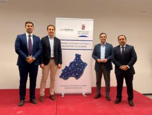 Diputación impulsa la competitividad de sus pequeñas empresas con una formación estratégica en Vera