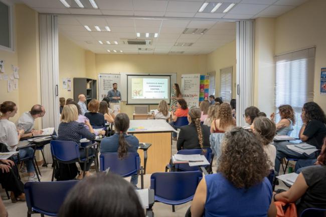 ERACIS Plus logra más de 100 inserciones laborales en un año en Roquetas