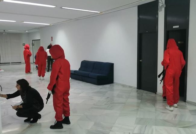 120 abderitanos disfrutan de un ‘Escape Room’ basado en ‘La Casa de Papel’