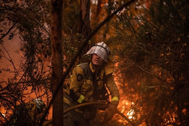 Incendios devastan España: dos muertos y miles de evacuados
