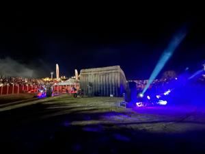 Más de dos mil personas llenan el Recinto Ferial de Albox con el Freestyle Burger Fest