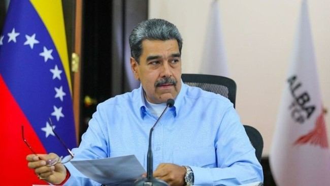 Maduro arremete contra Machado por apoyar acciones militares de Trump en el Caribe
