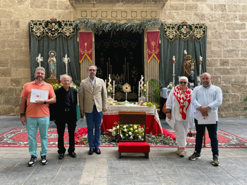 La Hermandad de Estudiantes gana el concurso Exorno de Altares del Corpus Christi