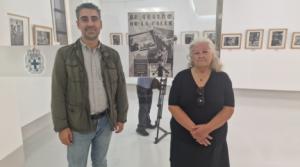 27 imágenes en blanco y negro reflejan la vida urbana de Almería