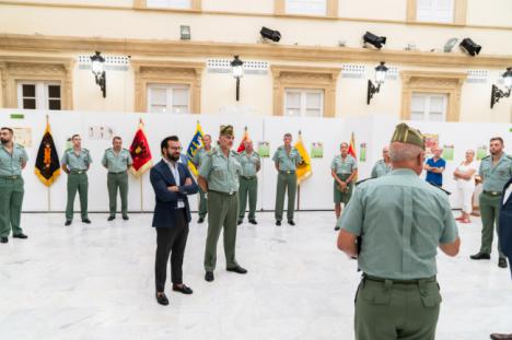 El Patio de Luces de Diputación acoge la muestra ‘La Legión a través de sus guiones y banderines’