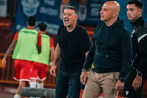García Pimienta lamenta el empate tras tener el triunfo en la mano ante el Oviedo