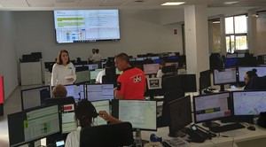 Trabajador de 53 años fallece en Málaga tras caer por un ascensor