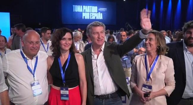 Feijóo lidera el Congreso del PP con apoyo de Aznar y Rajoy contra Sánchez