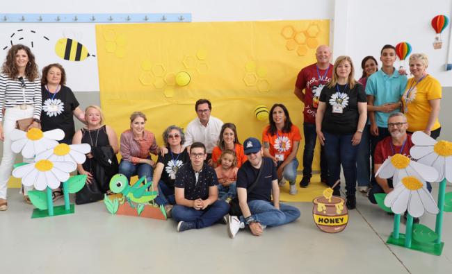 Fiesta de la Primavera en El Ejido a beneficio de Soy Especial y Qué