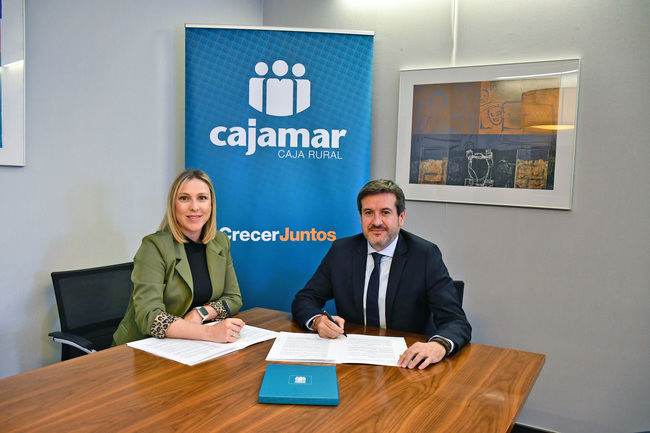 Descubre las ventajas de Cajamar para los farmacéuticos