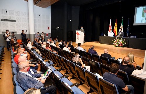 El alcalde se compromete contra la intolerancia en el IV Foro por la Paz
