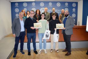 Javier Cordero gana concurso de microrrelatos sobre emprendimiento