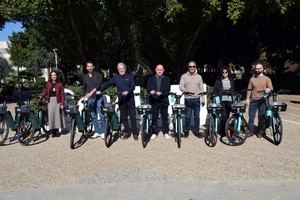 La UAL lanza un servicio de bicicletas eléctricas compartidas