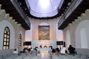 Inicia curso sobre comunicación y sociedad actual