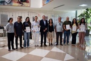 Exposición de voluntariado y premios en la UAL