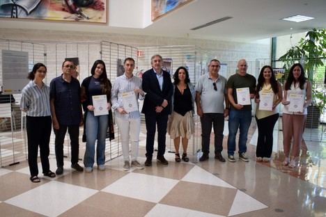 Exposición de voluntariado y premios en la UAL