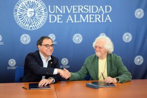 UAL y Fundación ARM firman convenio para preservar la historia del Partido Andalucista