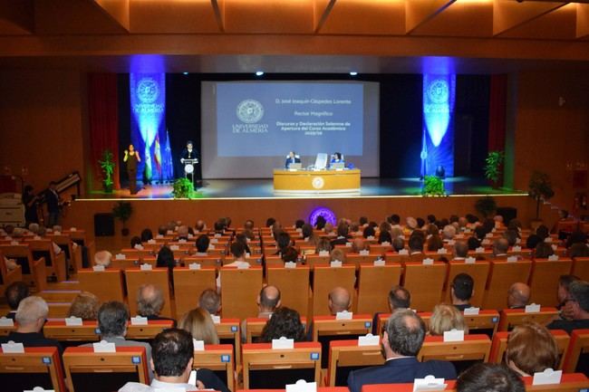 Inauguración del curso en la UAL con un llamado a la paz y libertad académica