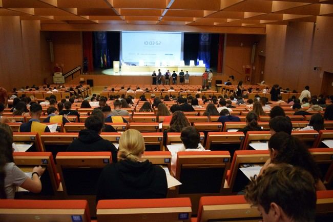 Cerca de 600 estudiantes participan en el concurso Indalmat