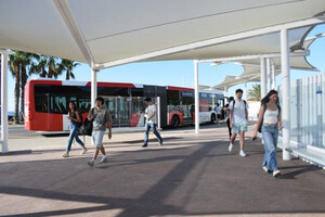 La UAL recomienda prever demoras ante la posible huelga de autobuses