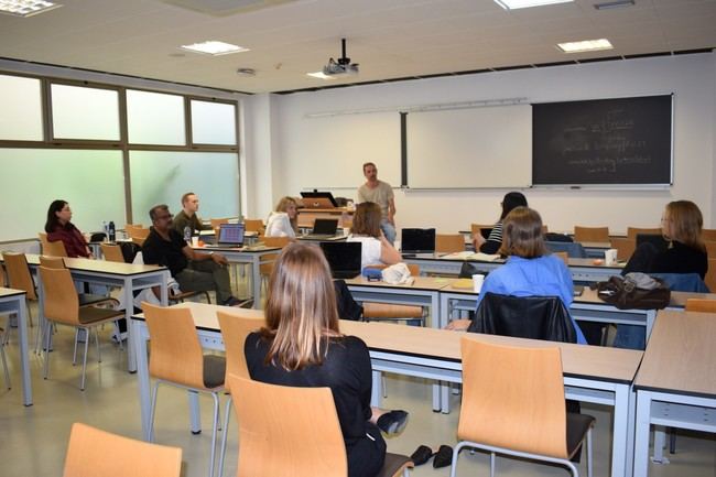 Escuela Internacional de Métodos de Revisión en Ciencias Sociales y Ambientales