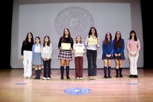 Éxito del concurso 'Las que contarán la ciencia' en Almería
