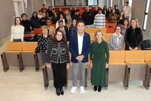 Lorente advierte sobre la relación entre masculinidad, negacionismo y violencia