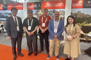 UAL busca acuerdos con universidades de Asia-Pacífico